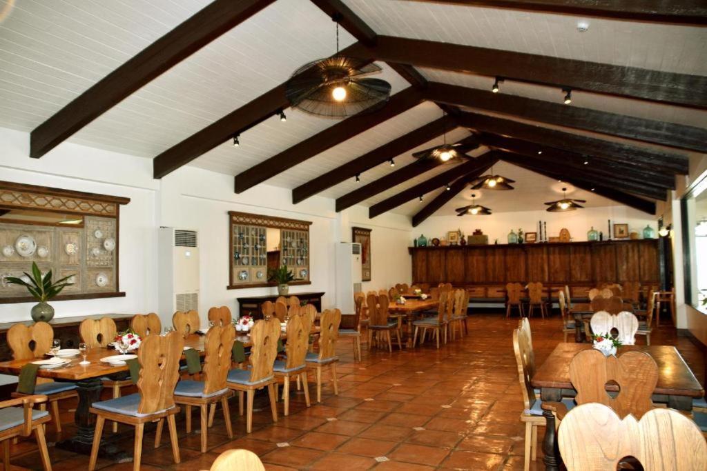 Pura Vida Beach & Dive Resort Dauin Bagian luar foto