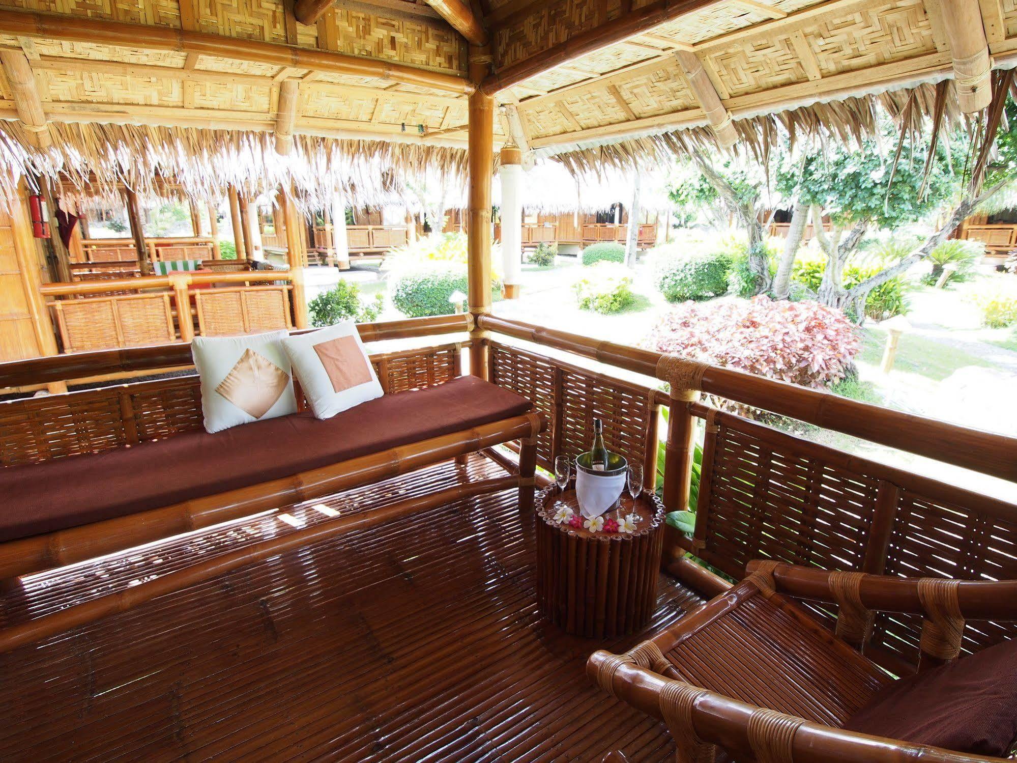 Pura Vida Beach & Dive Resort Dauin Bagian luar foto