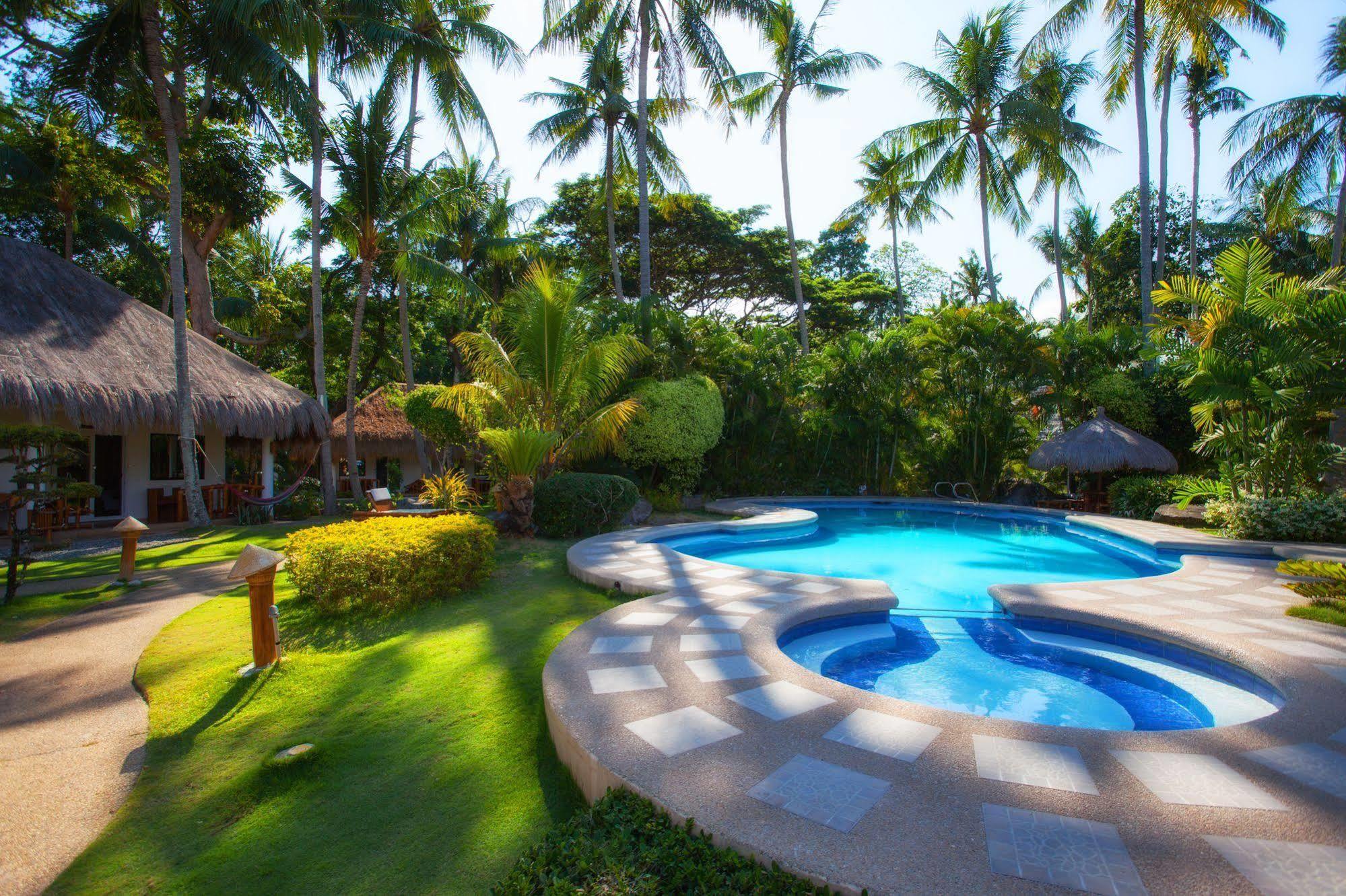 Pura Vida Beach & Dive Resort Dauin Bagian luar foto