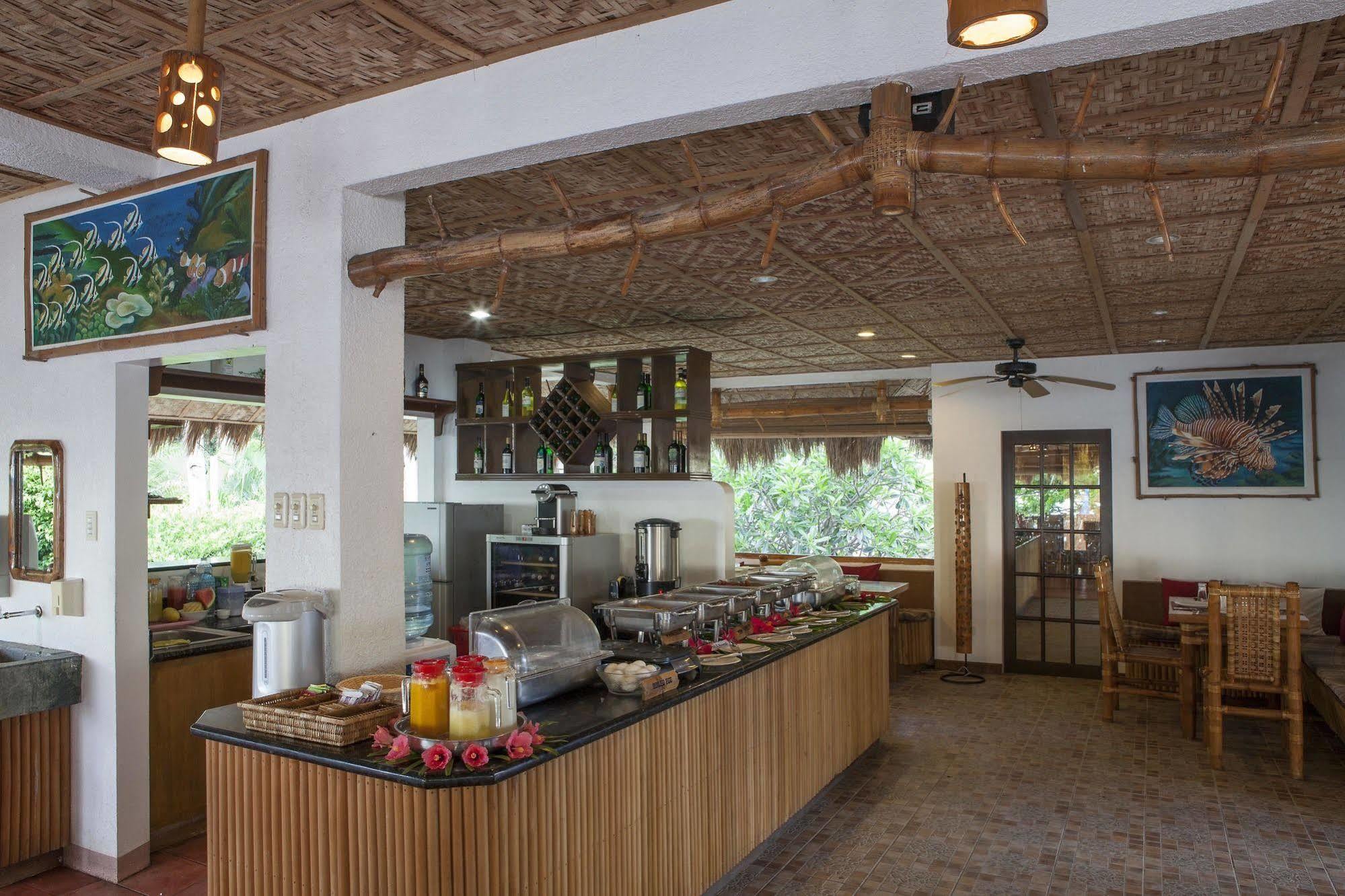 Pura Vida Beach & Dive Resort Dauin Bagian luar foto
